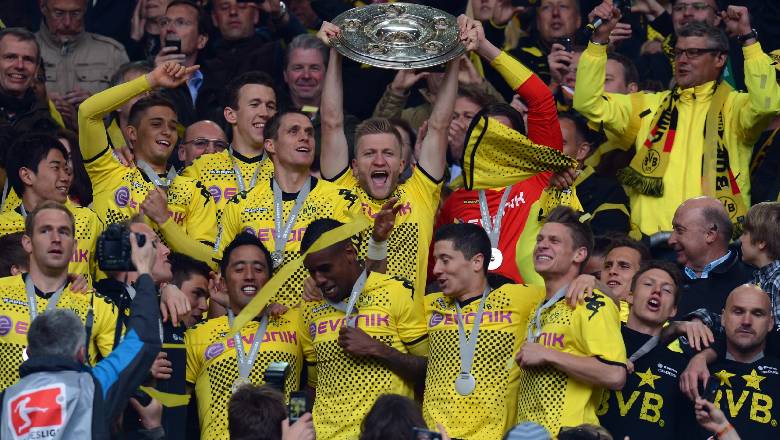 How many trophies does Borussia Dortmund have in total? - Ảnh 1