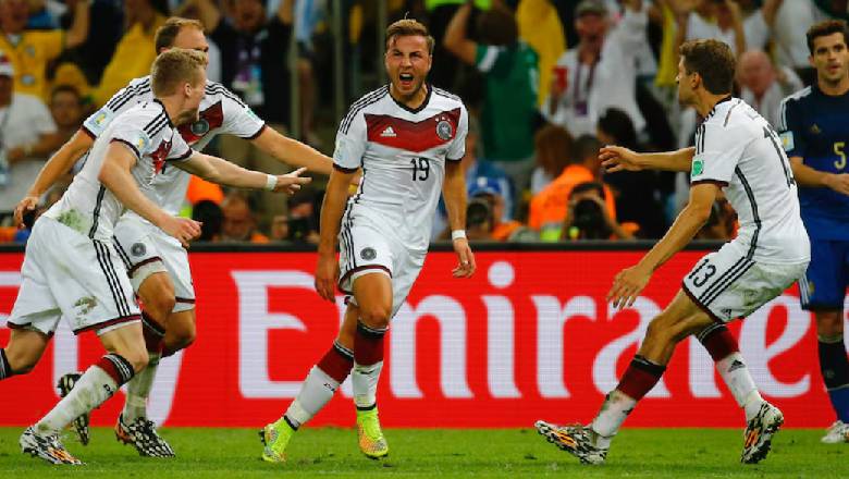 Top 5 most viewed football matches in the world: 1.5 billion watched Lionel Messi lift the World Cup trophy - Ảnh 1