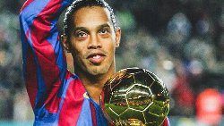 Top 5 players who have the best ball control in football history: No.1 belongs to “The Magician”